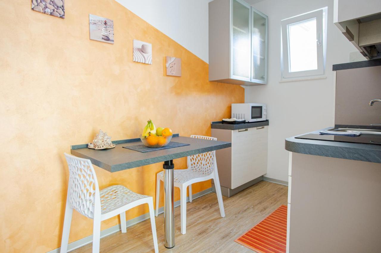 Exclusive Seaside Dream Apartments Murter Exteriör bild