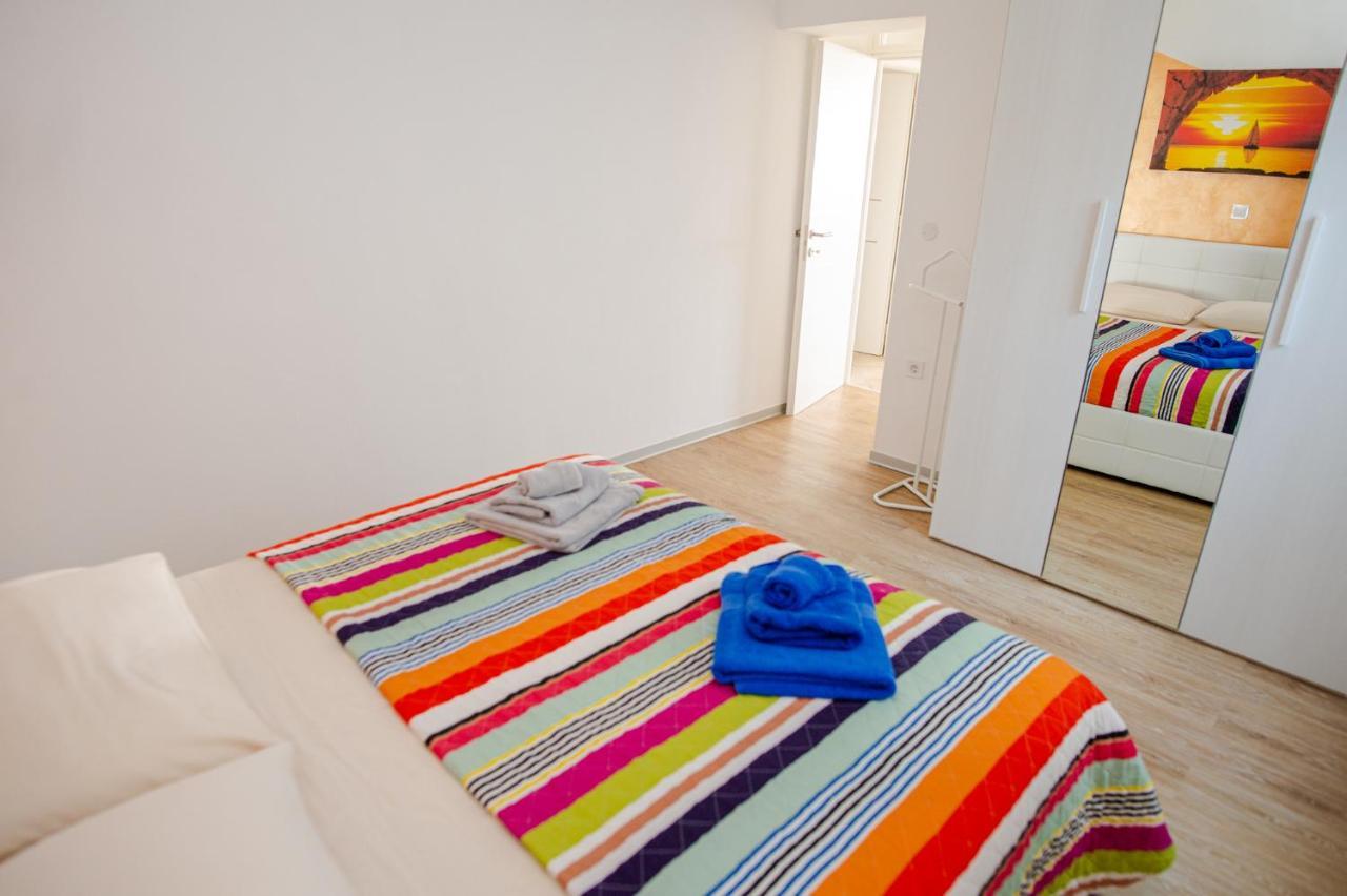 Exclusive Seaside Dream Apartments Murter Exteriör bild