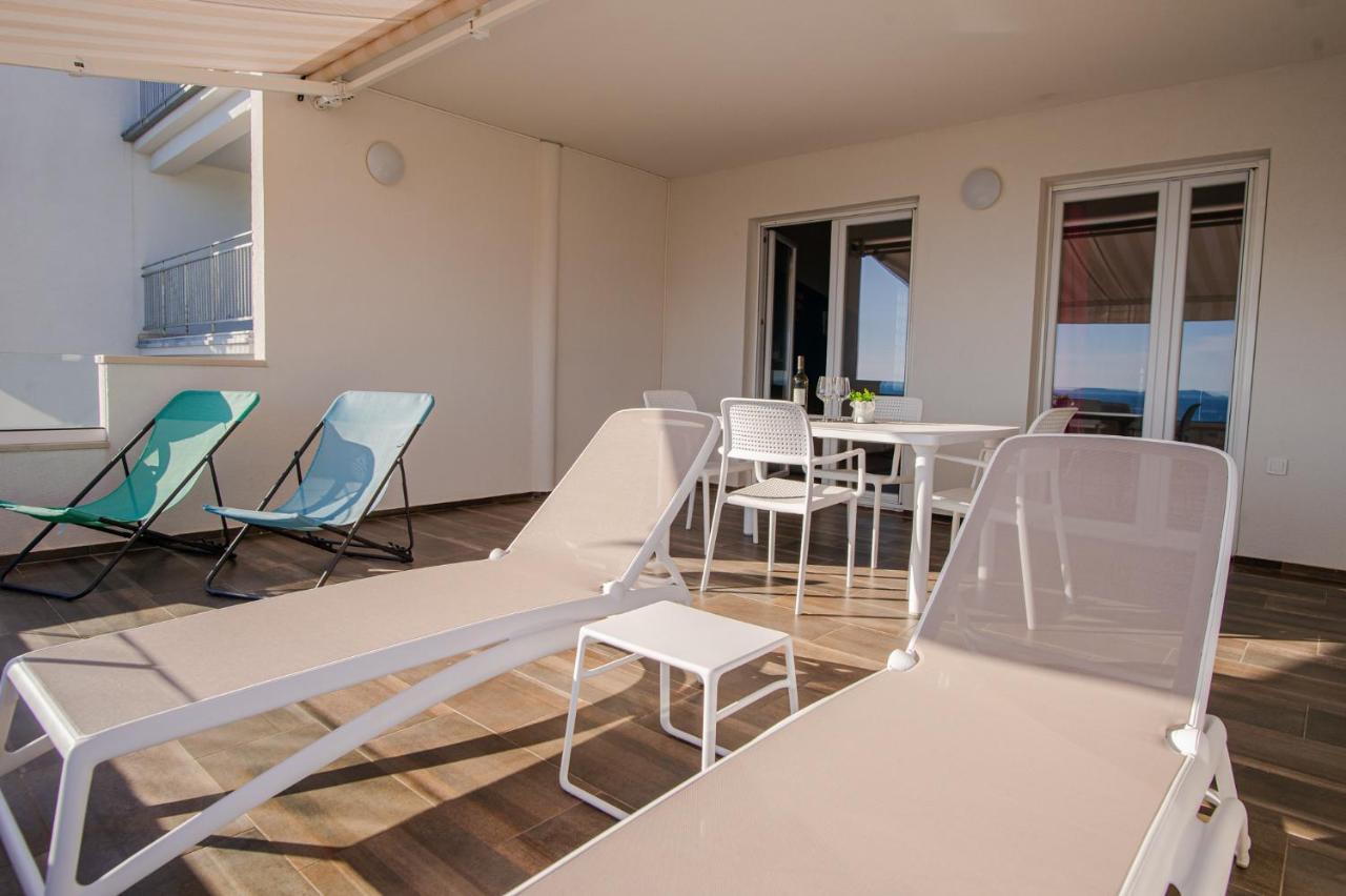 Exclusive Seaside Dream Apartments Murter Exteriör bild