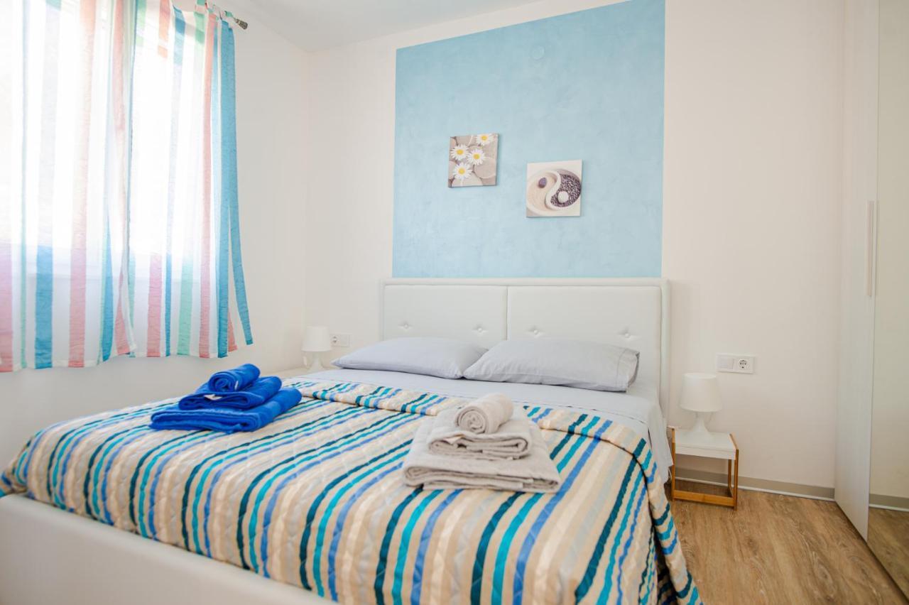 Exclusive Seaside Dream Apartments Murter Exteriör bild