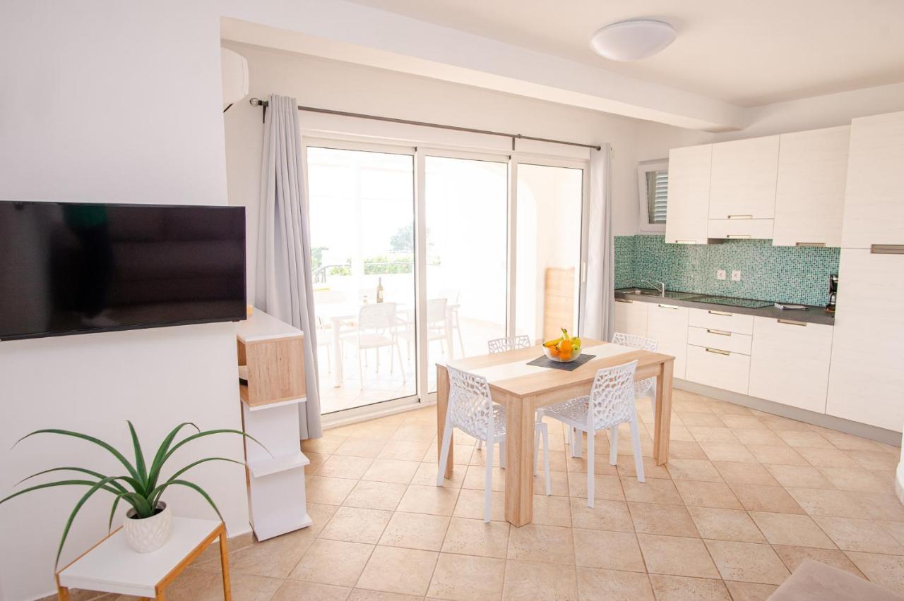 Exclusive Seaside Dream Apartments Murter Exteriör bild